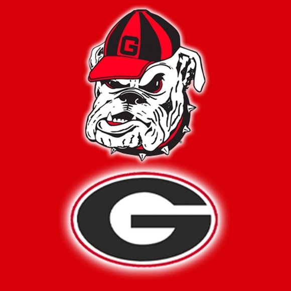 GEORGIA
ESTABLISHED 1785
Hanes Red
T-SHIRT UGA - Picture 4 of 9